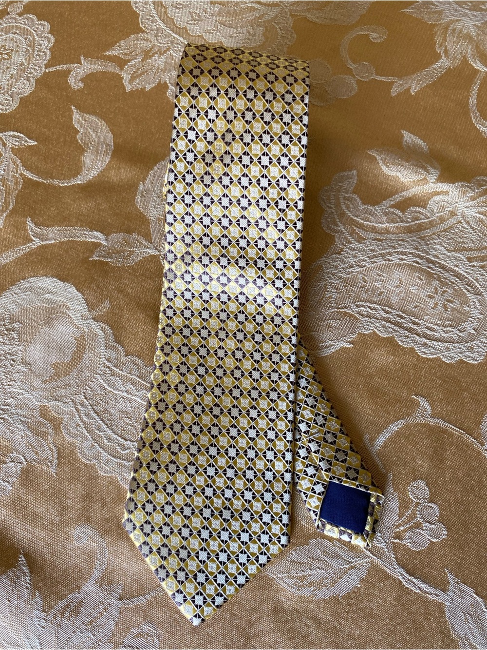 REDDINGTON High End Luxury Yellow Diamond Silk Men’s Necktie